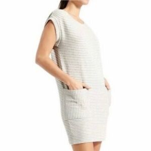 Athleta Short Sleeved Sweater Dress Light Grey XS